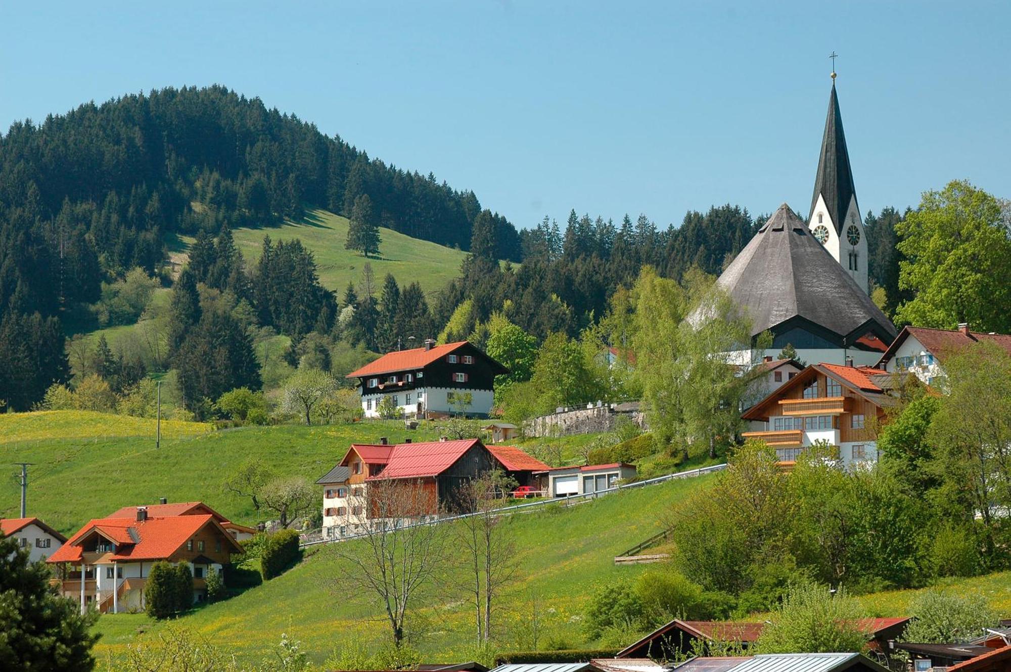 Panoramahotel Kuehbergalp Gunzesried Buitenkant foto
