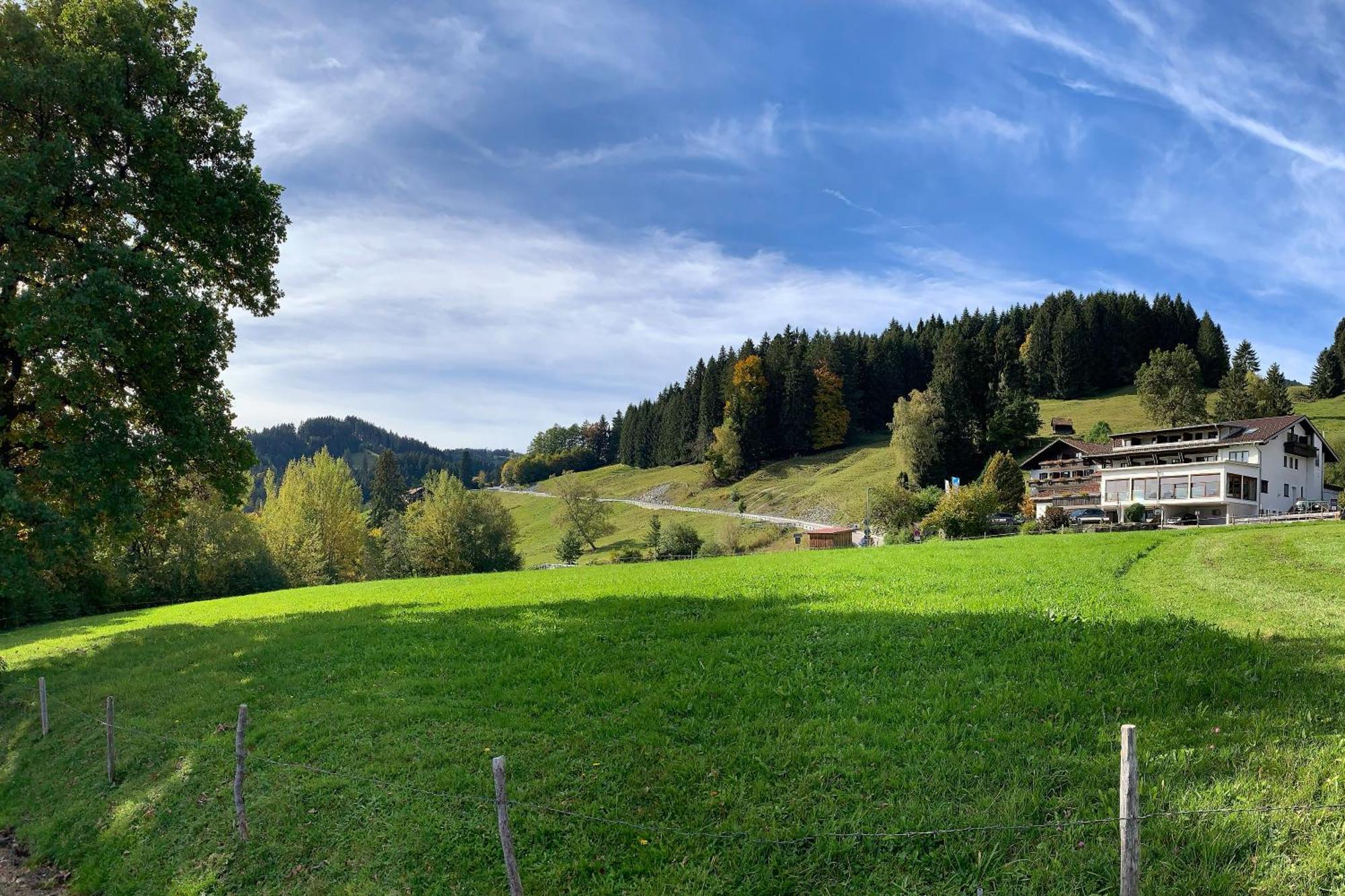 Panoramahotel Kuehbergalp Gunzesried Buitenkant foto